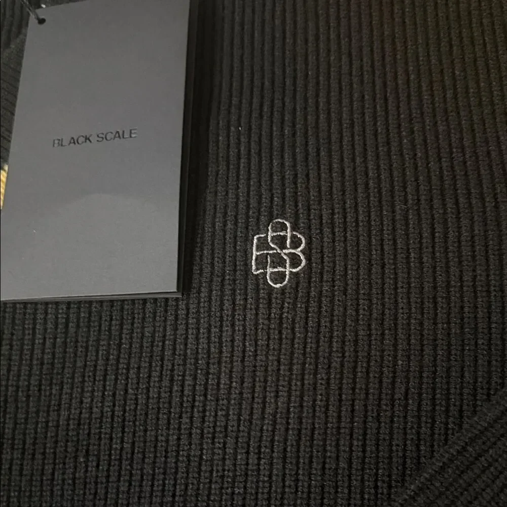 Black-scale Men's Black and Yellow Jumper